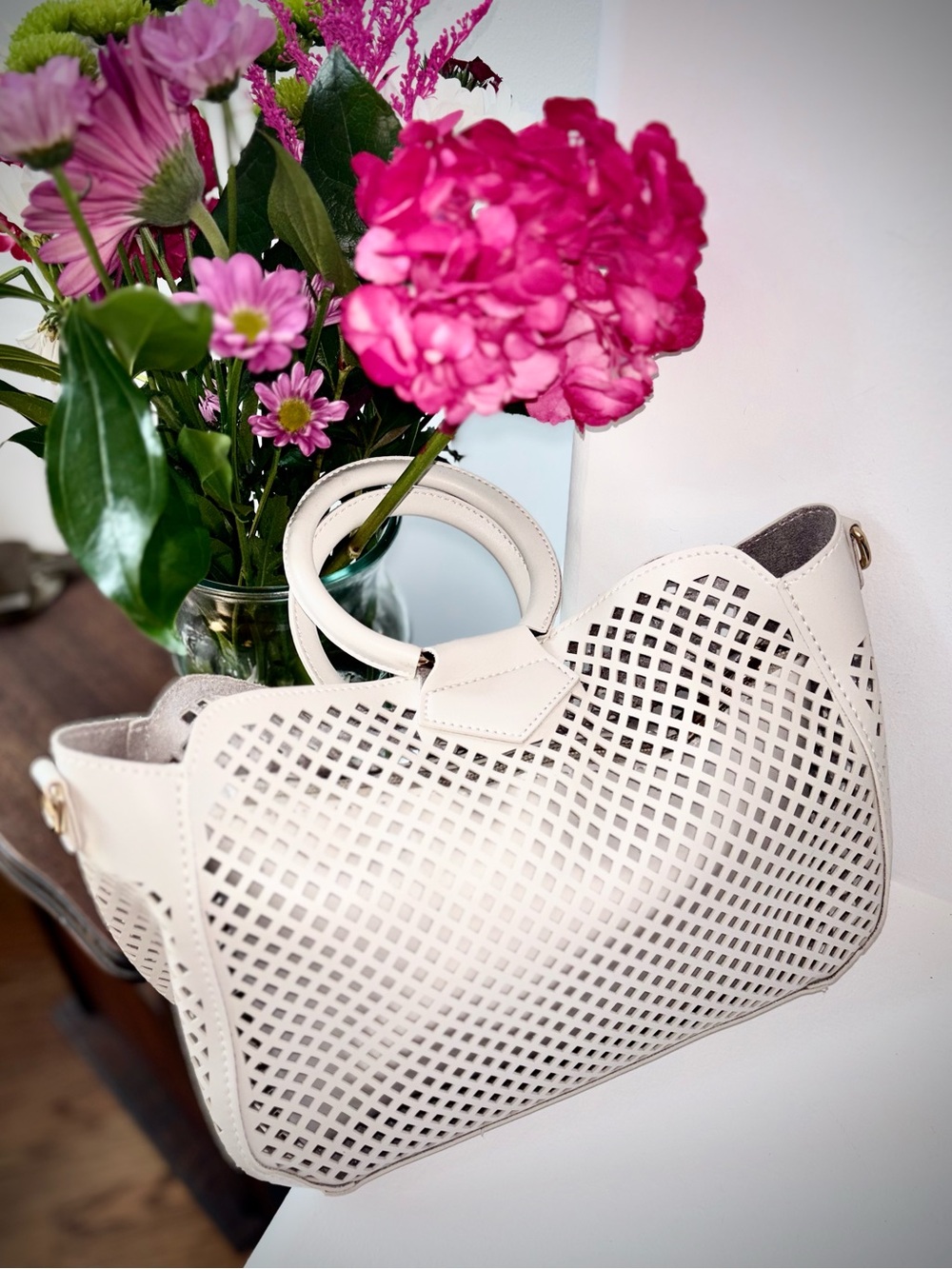 Urban Expressions Laser Cut Satchel Hand Bag - Picture 3 of 8